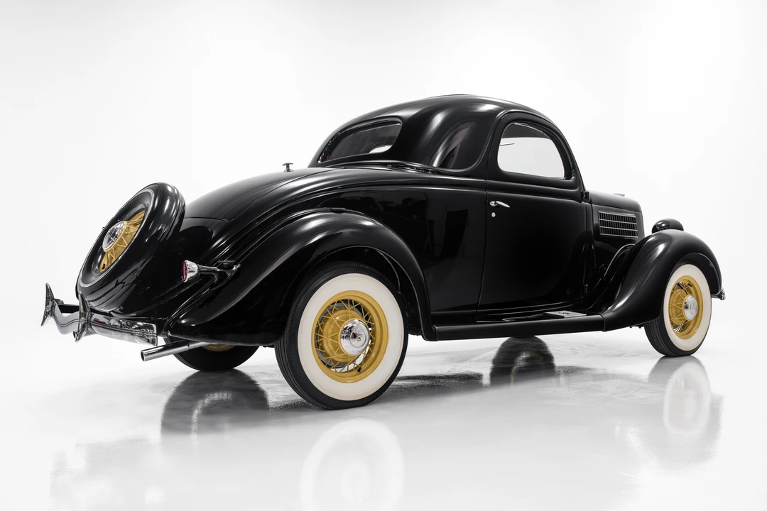 1935 Ford Model 48 & 68 - Image 11 of 31