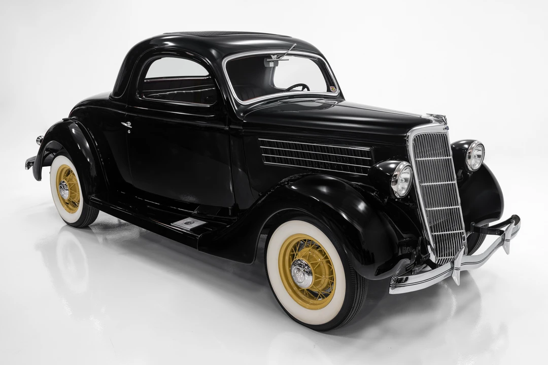 1935 Ford Model 48 & 68 - Image 8 of 31