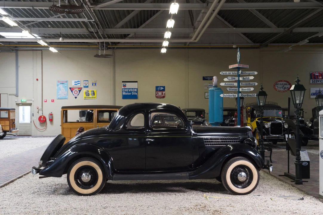 1935 Ford Model 48 & 68 - Image 5 of 10