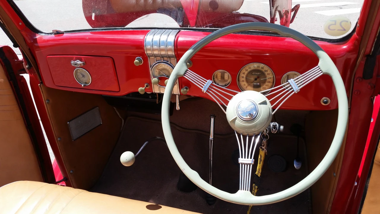 1935 Ford Model 48 & 68 - Image 20 of 31