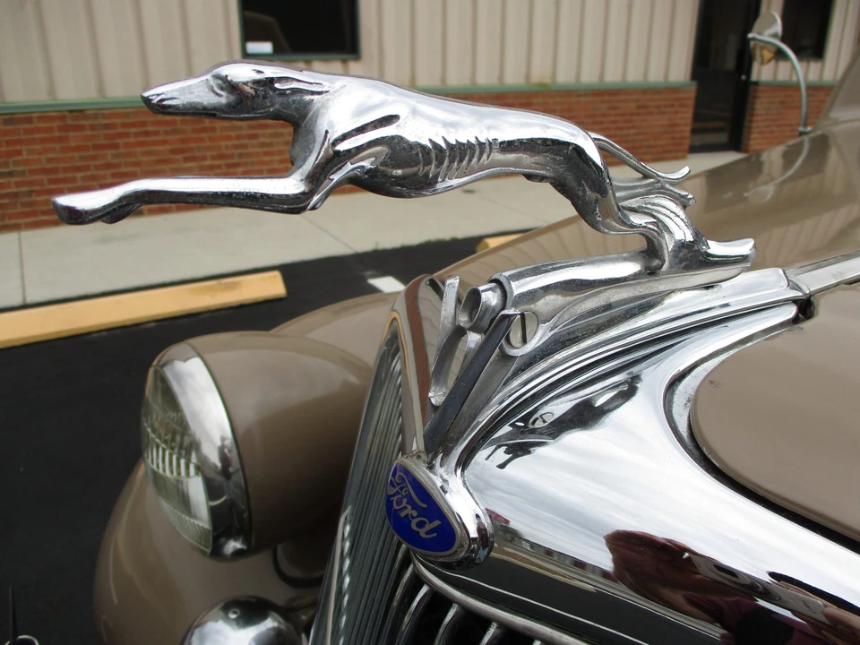 1935 Ford Model 48 & 68 - Image 20 of 31
