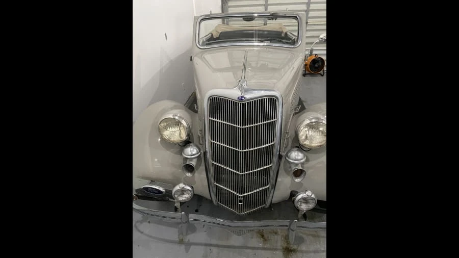 1935 Ford Model 48 & 68 - Image 6 of 10