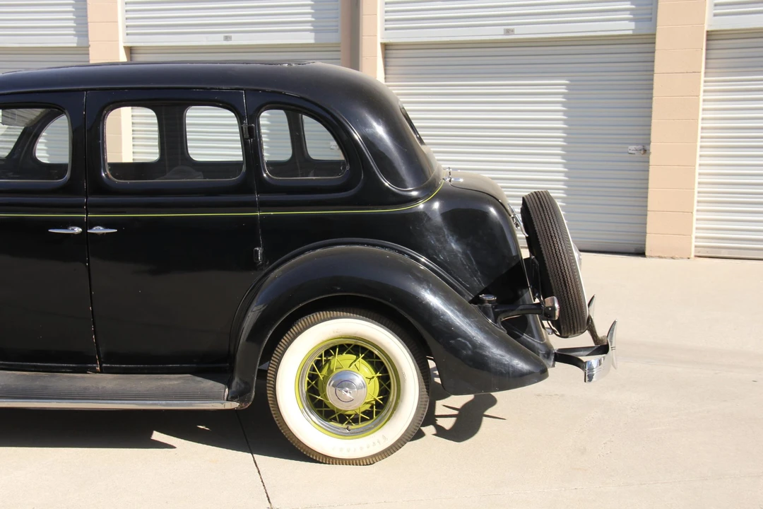 1935 Ford Model 48 & 68 - Image 28 of 31