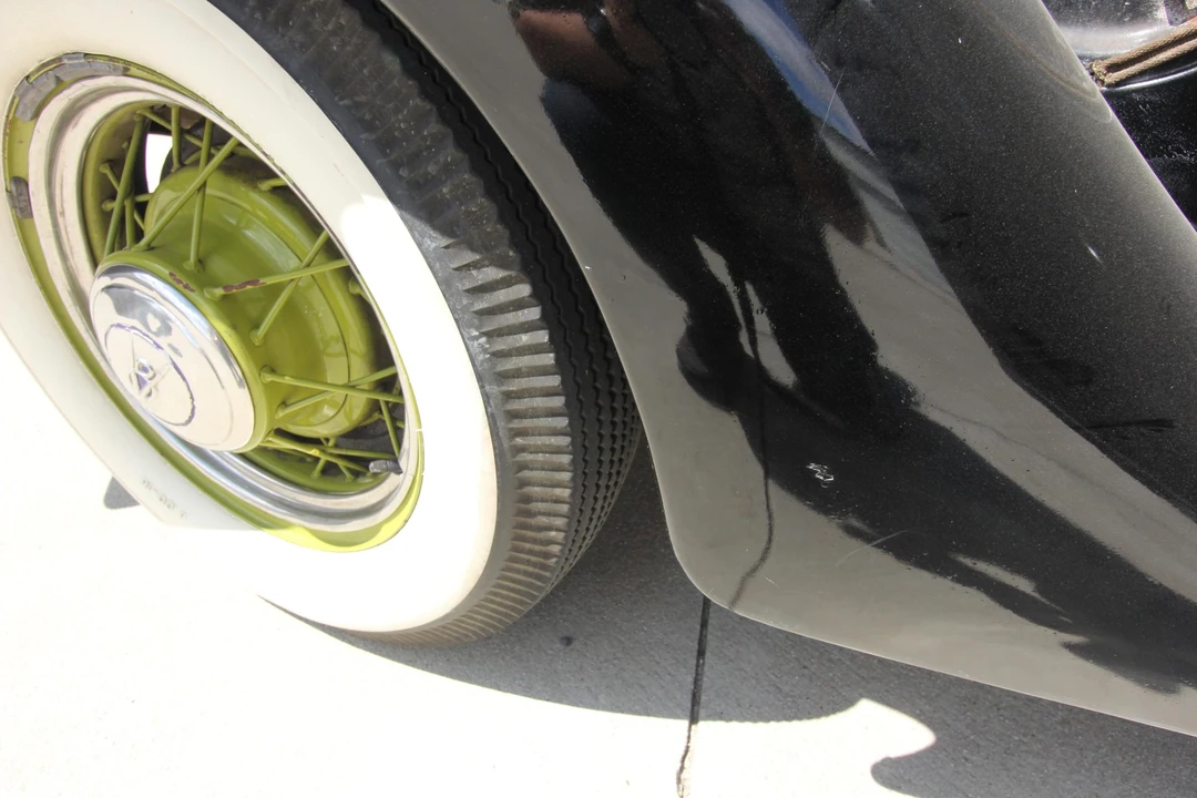 1935 Ford Model 48 & 68 - Image 24 of 31