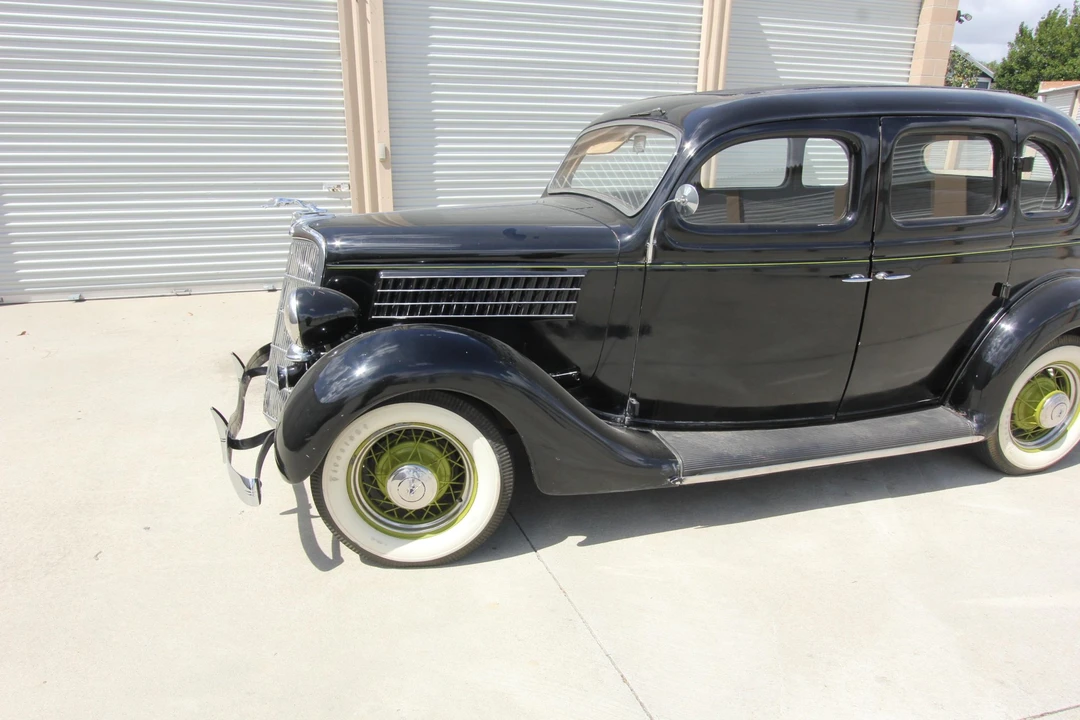 1935 Ford Model 48 & 68 - Image 21 of 31