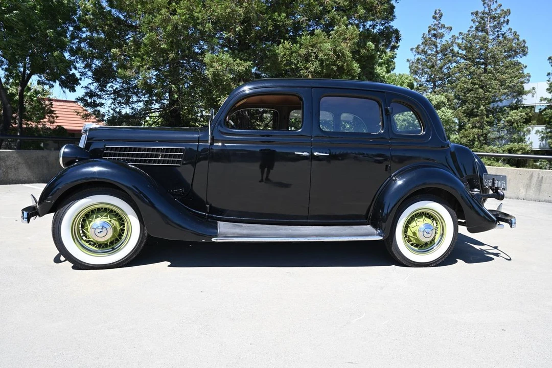 1935 Ford Model 48 & 68 - Image 4 of 31