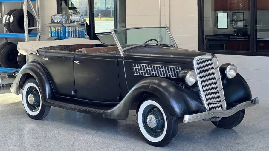 1935 Ford Model 48 & 68 - Image 23 of 31