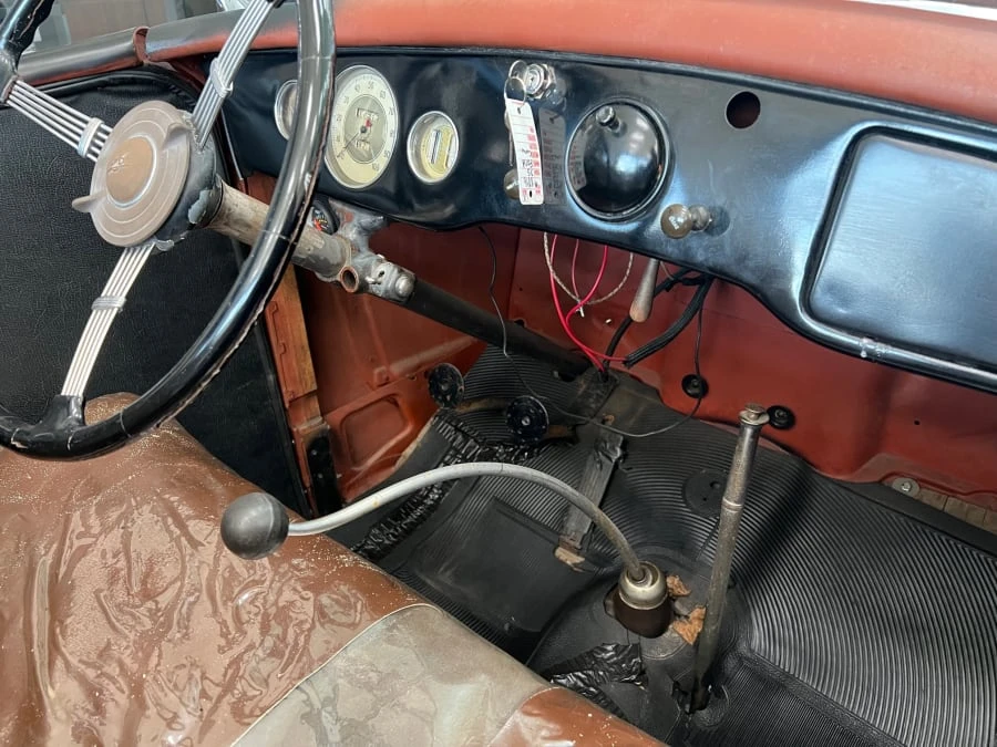 1935 Ford Model 48 & 68 - Image 30 of 31