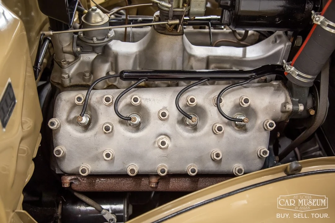 1935 Ford Model 48 & 68 - Image 19 of 21