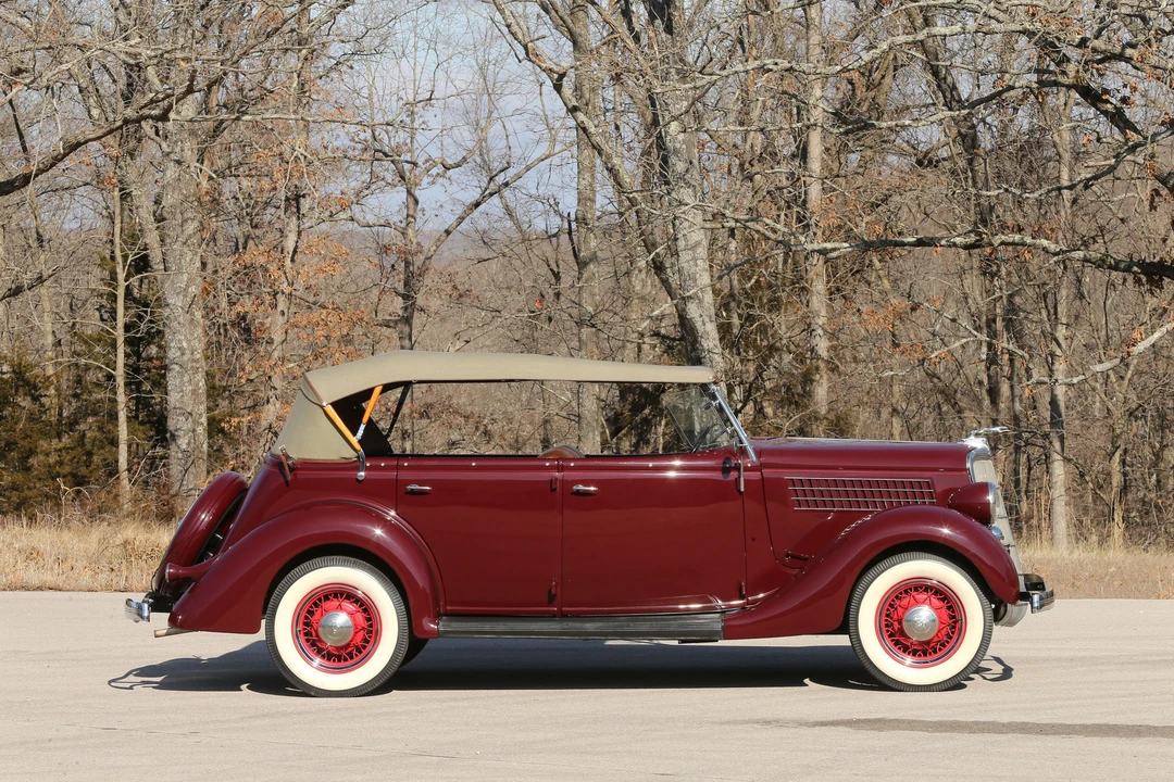 1935 Ford Model 48 & 68 - Image 12 of 31