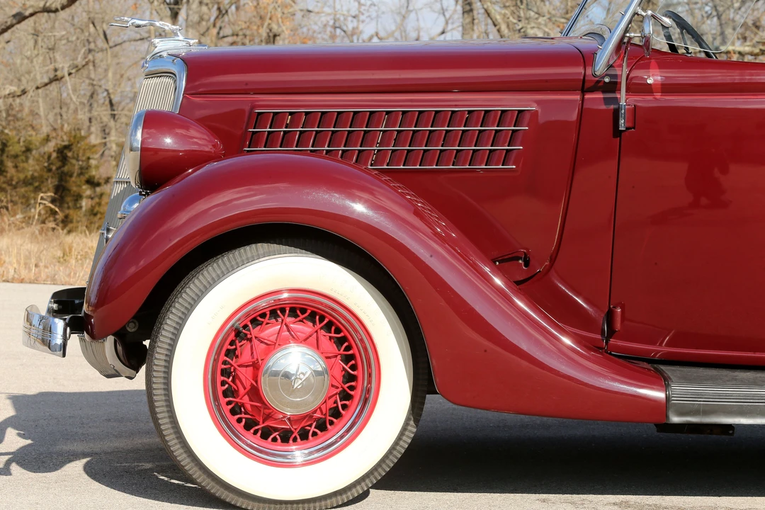 1935 Ford Model 48 & 68 - Image 23 of 31