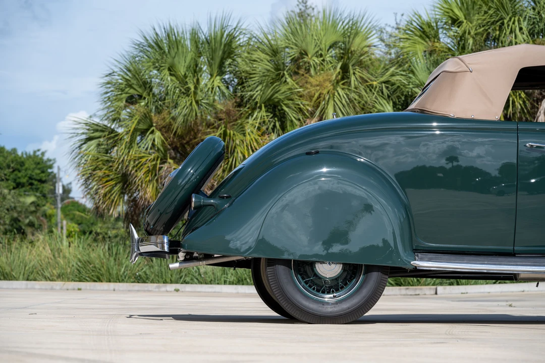 1935 Ford Model 48 & 68 - Image 27 of 31