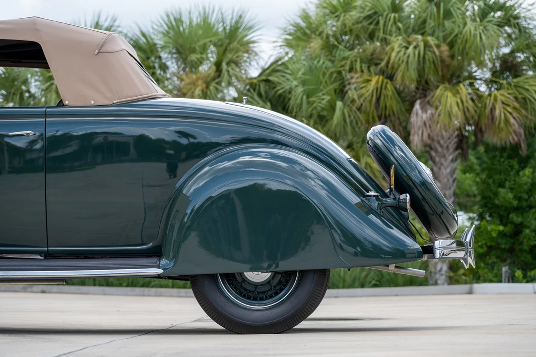 1935 Ford Model 48 & 68 - Image 28 of 31