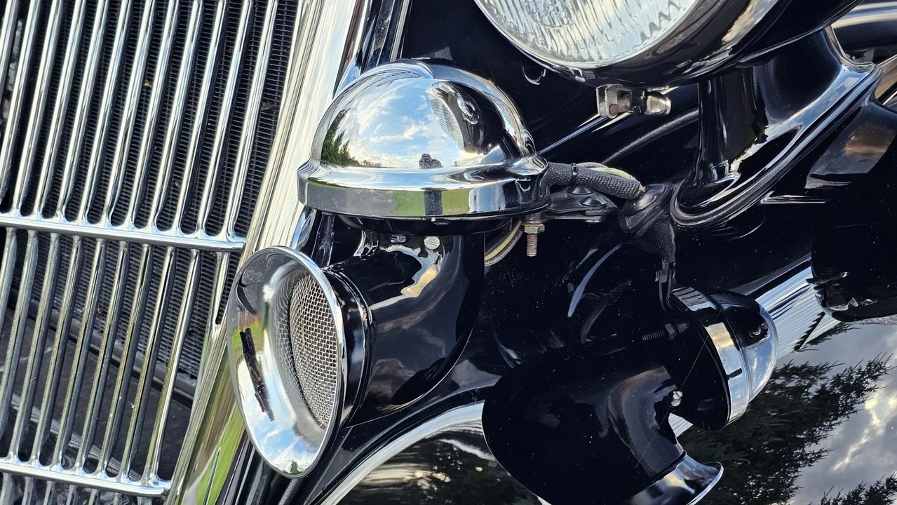 1935 Ford Model 48 & 68 - Image 26 of 31