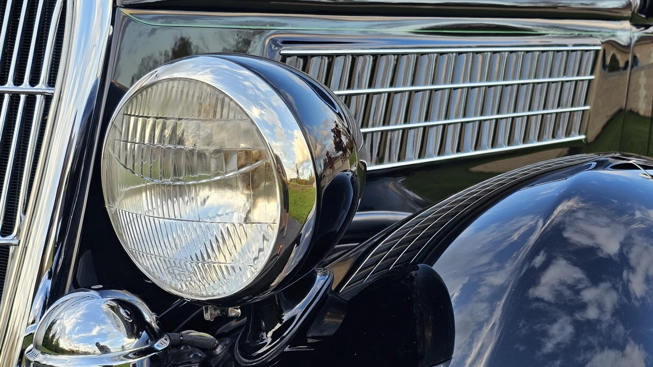 1935 Ford Model 48 & 68 - Image 25 of 31