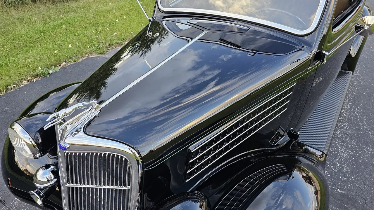 1935 Ford Model 48 & 68 - Image 23 of 31