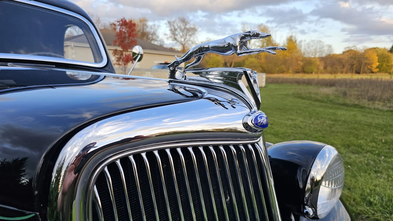 1935 Ford Model 48 & 68 - Image 20 of 31