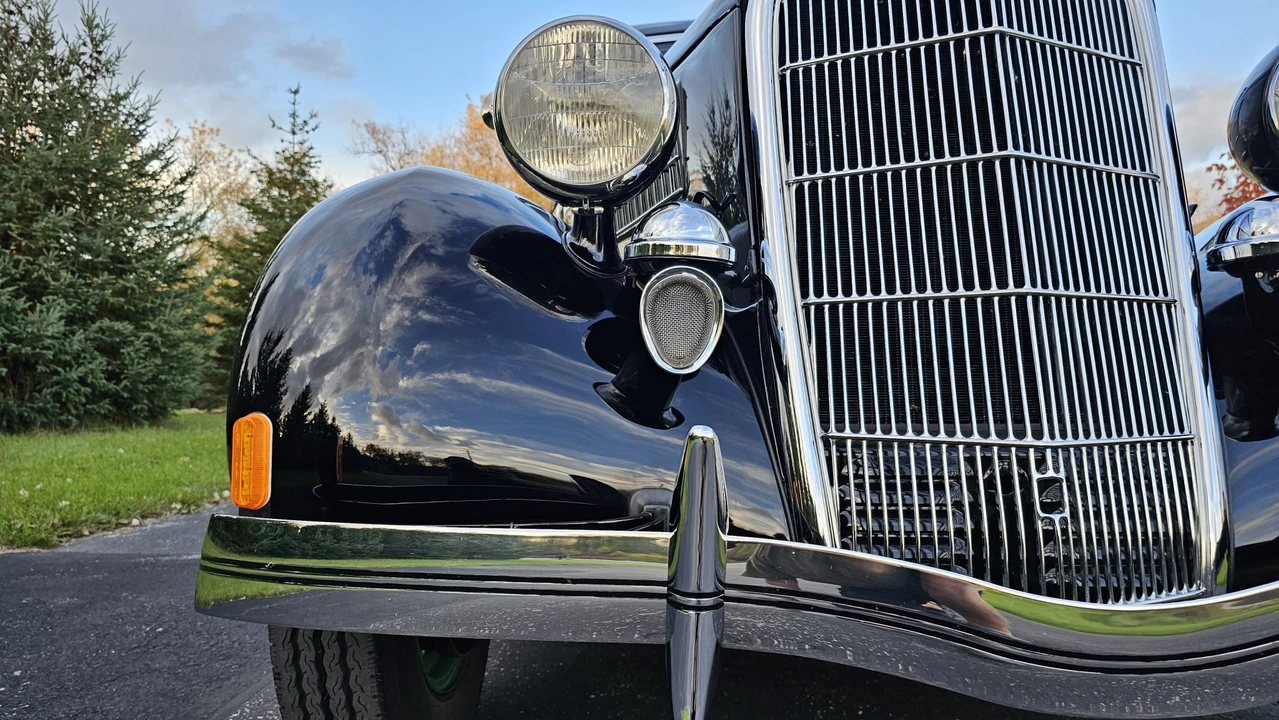 1935 Ford Model 48 & 68 - Image 18 of 31