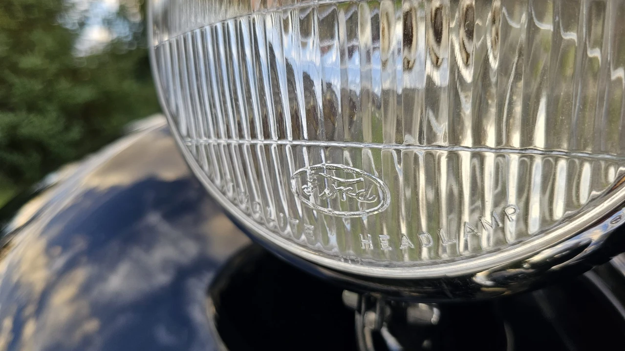 1935 Ford Model 48 & 68 - Image 19 of 31