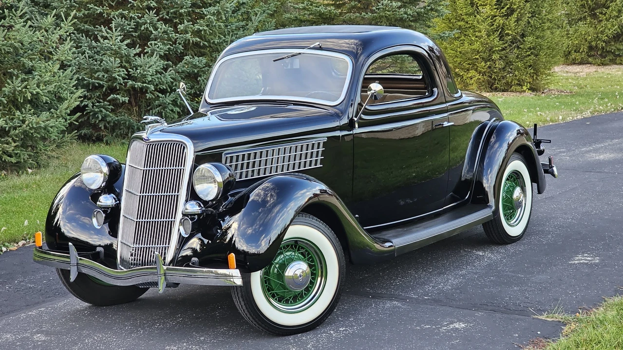 1935 Ford Model 48 & 68 - Image 4 of 31