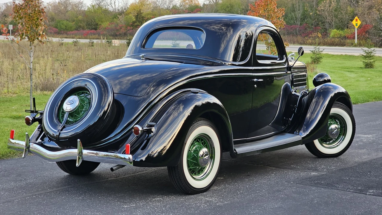 1935 Ford Model 48 & 68 - Image 11 of 31