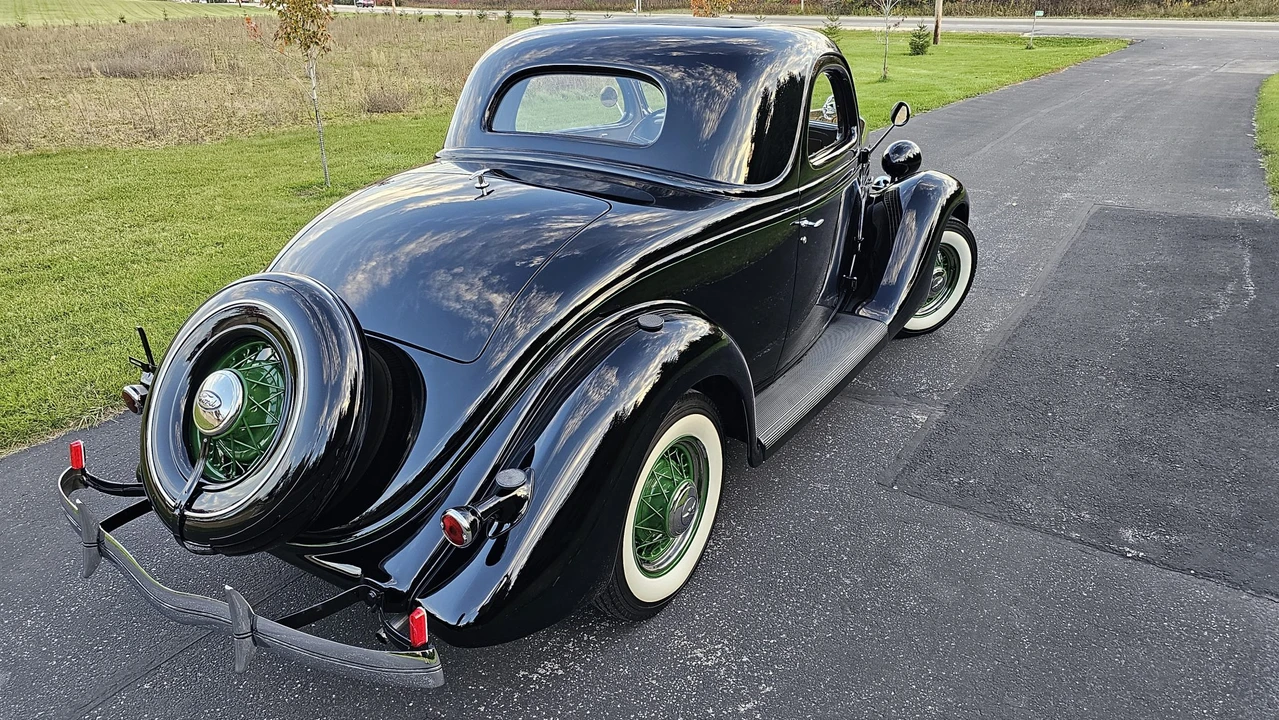 1935 Ford Model 48 & 68 - Image 12 of 31