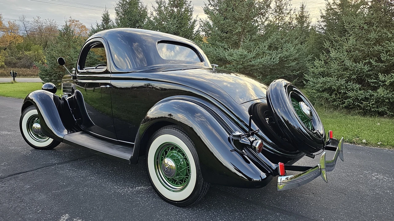 1935 Ford Model 48 & 68 - Image 7 of 31