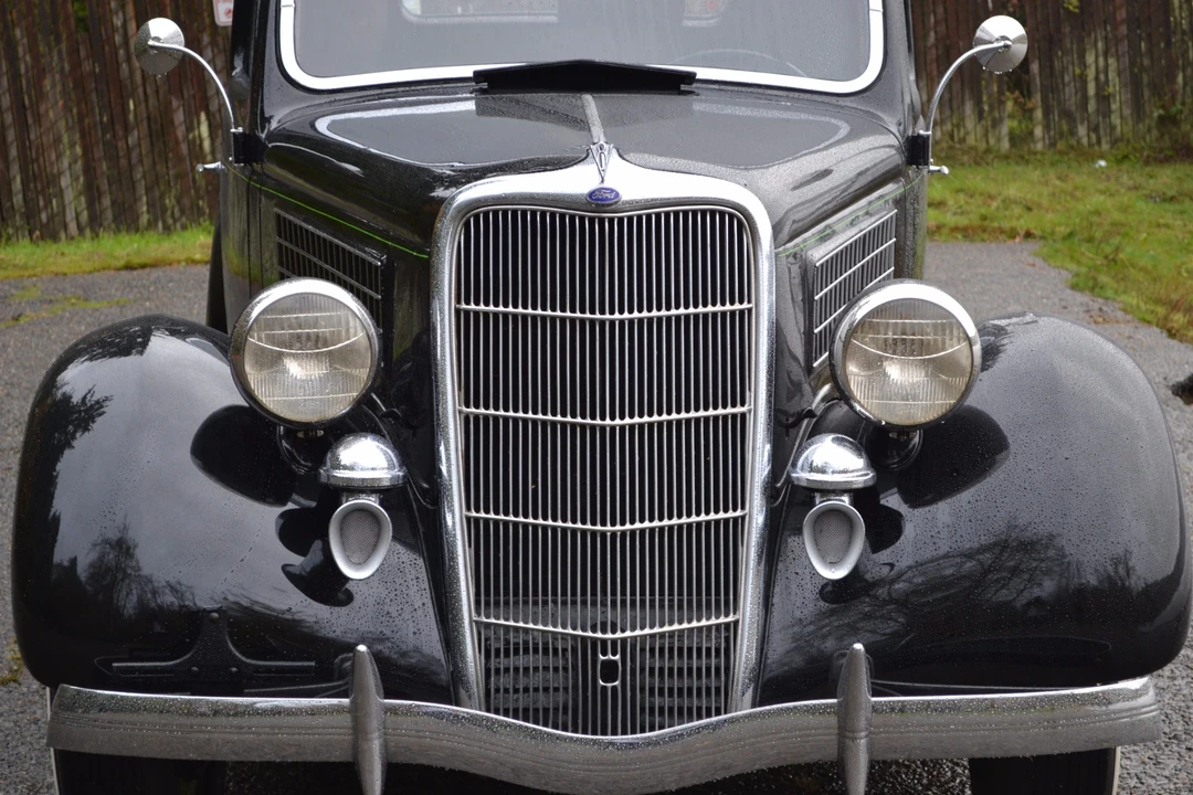1935 Ford Model 48 & 68 - Image 16 of 31