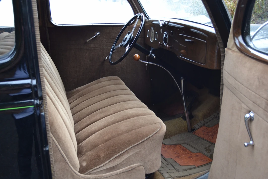 1935 Ford Model 48 & 68 - Image 29 of 31