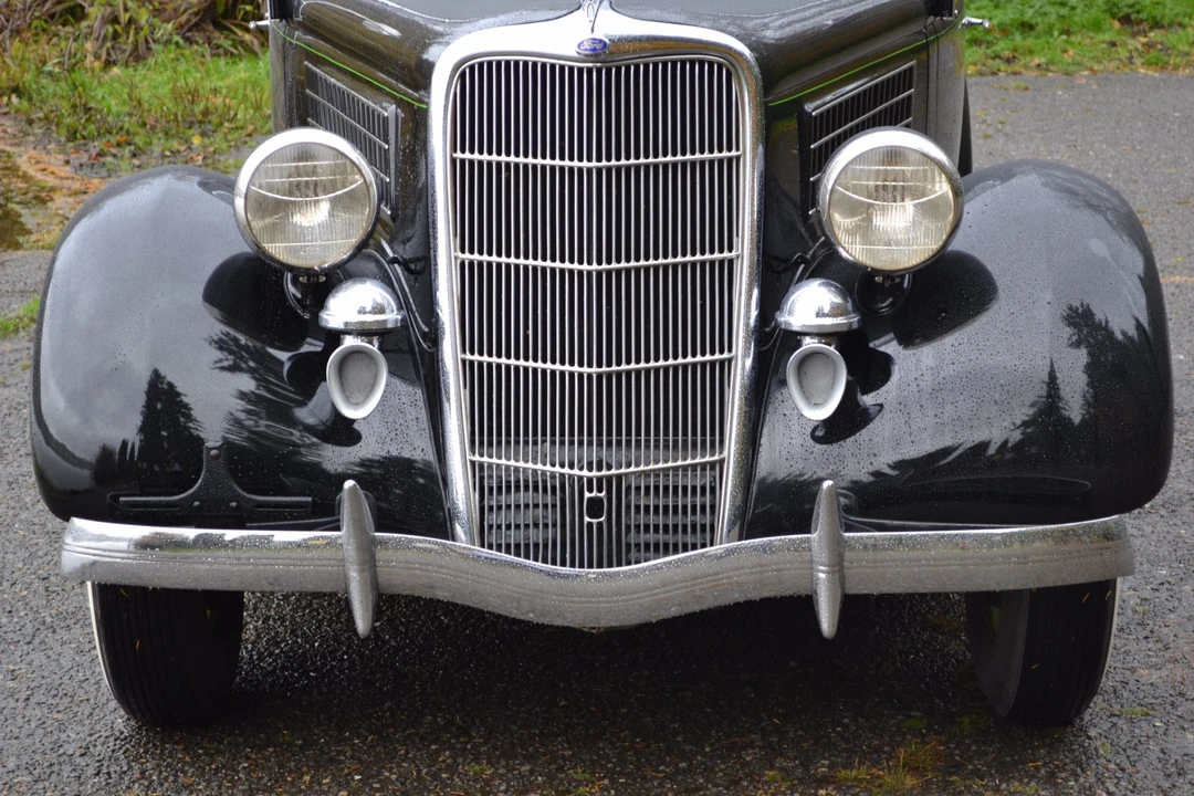 1935 Ford Model 48 & 68 - Image 18 of 31