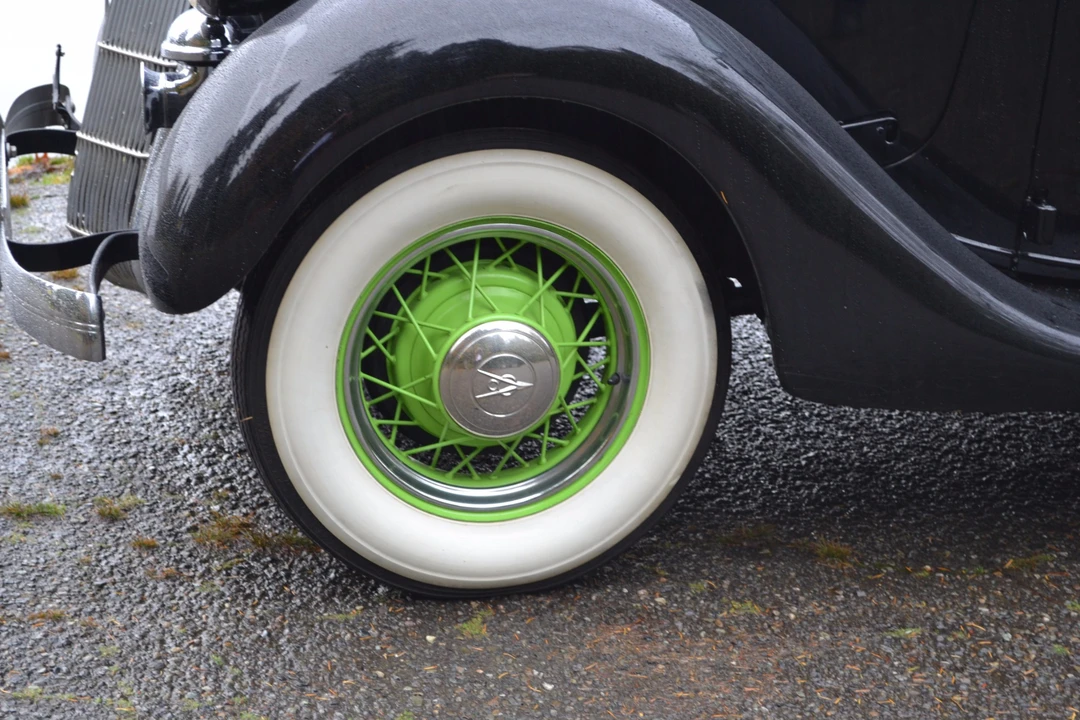1935 Ford Model 48 & 68 - Image 22 of 31