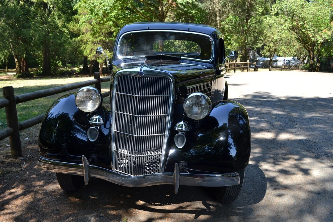 1935 Ford Model 48 & 68 - Image 10 of 31