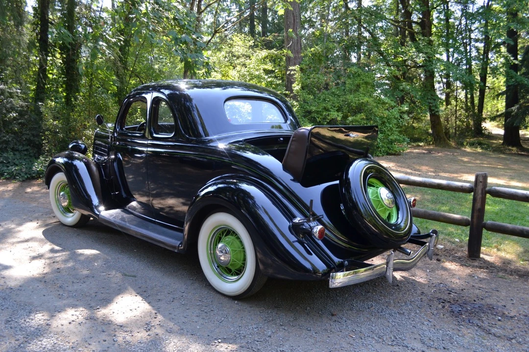 1935 Ford Model 48 & 68 - Image 6 of 31