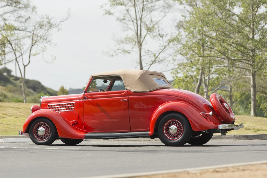 1935 Ford Model 48 & 68 - Image 25 of 31