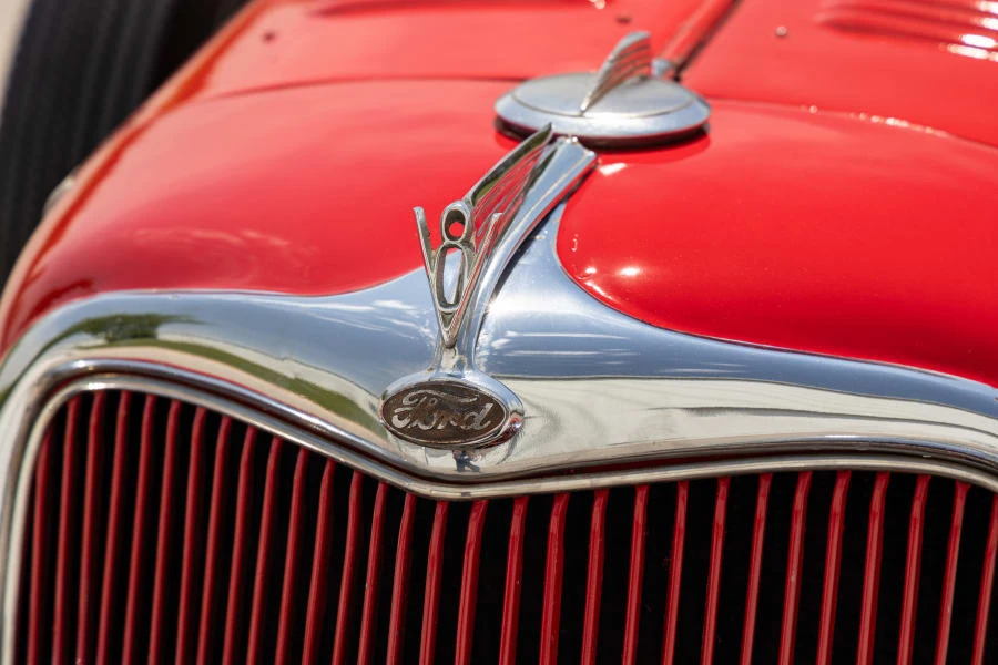 1935 Ford Model 48 & 68 - Image 9 of 26