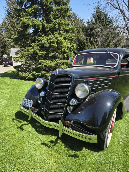 1935 Ford Model 48 & 68 - Image 10 of 31
