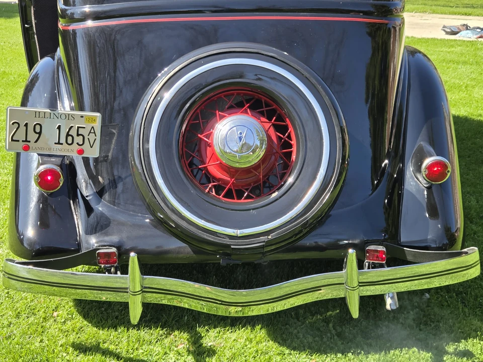 1935 Ford Model 48 & 68 - Image 30 of 31