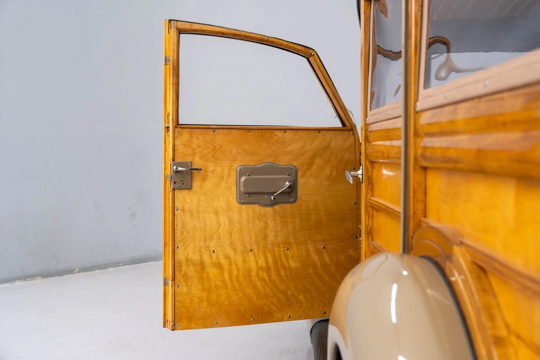 1935 Ford Model 48 & 68 - Image 10 of 12