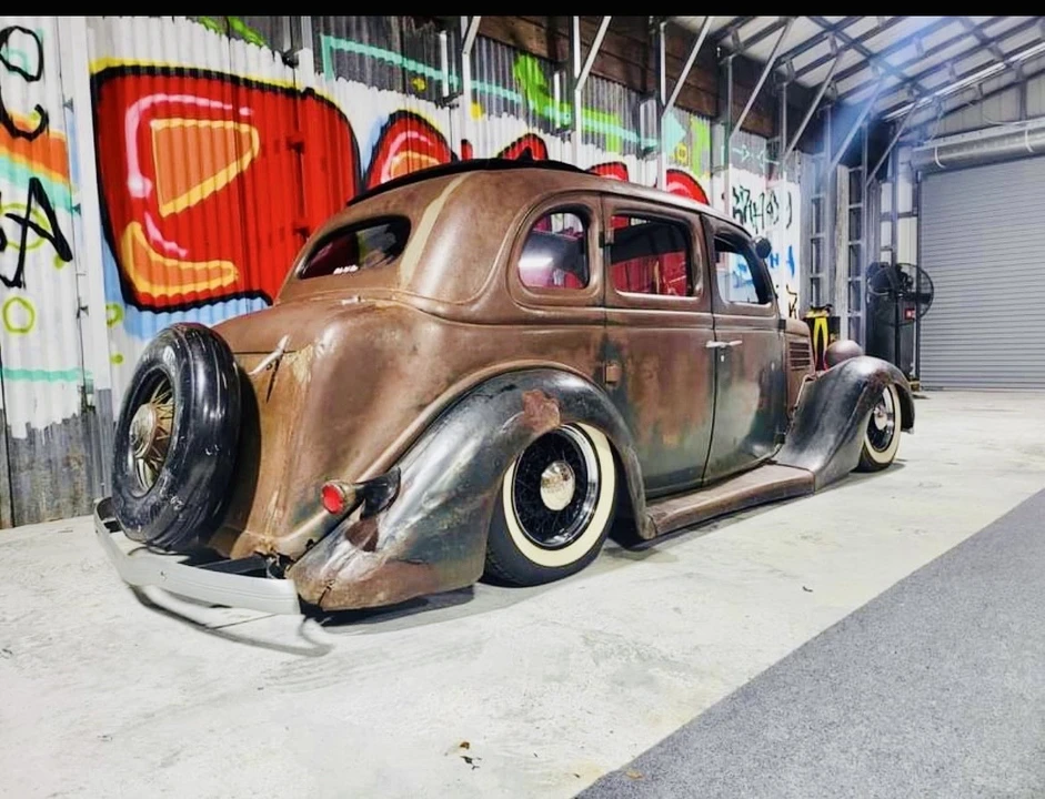 1935 Ford Model 48 & 68 - Image 4 of 25