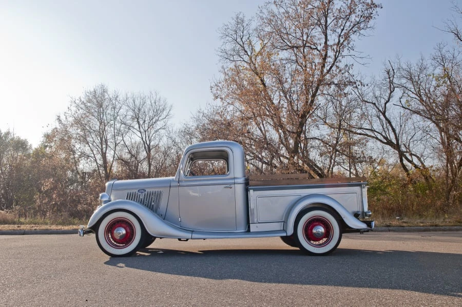 1935 Ford Model 48 & 68 - Image 9 of 10