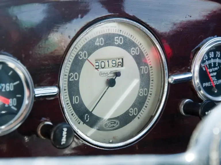 1935 Ford Model 48 & 68 - Image 16 of 23
