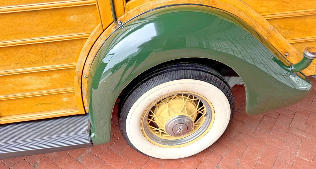 1935 Ford Model 48 & 68 - Image 8 of 21