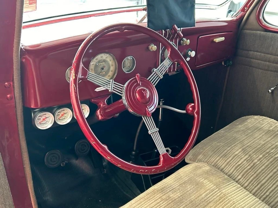 1935 Ford Model 48 & 68 - Image 8 of 12