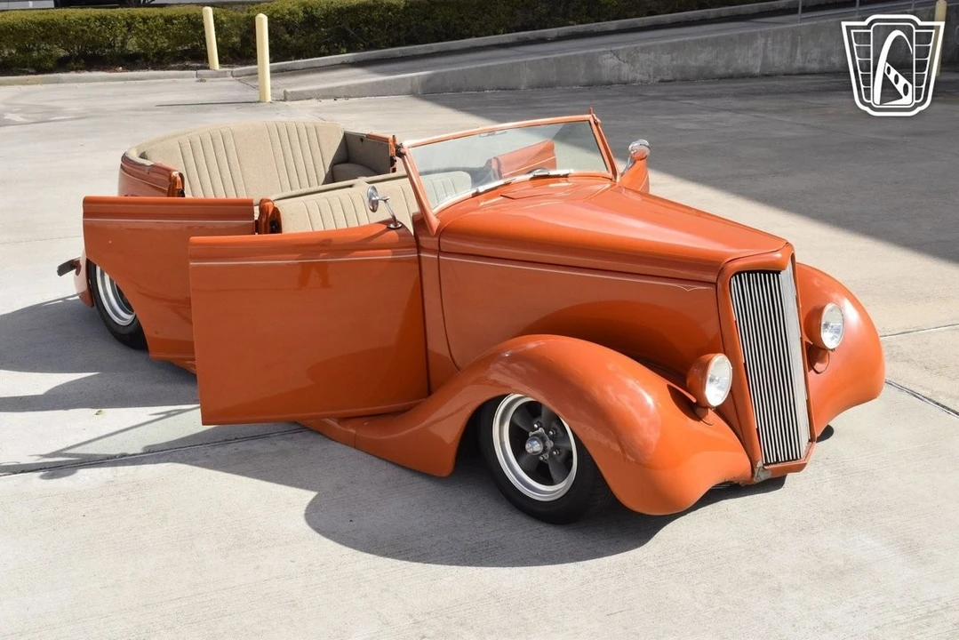 1935 Ford Model 48 & 68 - Image 14 of 21