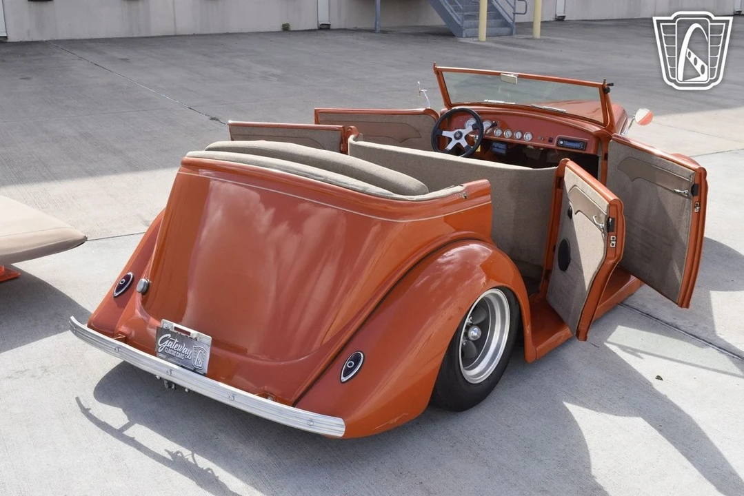 1935 Ford Model 48 & 68 - Image 12 of 12