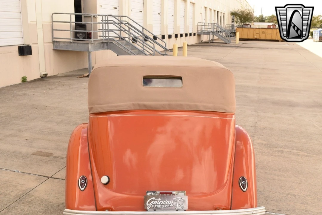 1935 Ford Model 48 & 68 - Image 8 of 12
