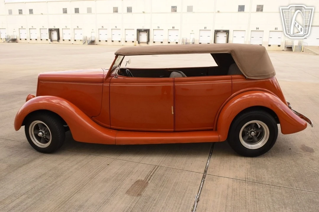 1935 Ford Model 48 & 68 - Image 17 of 21