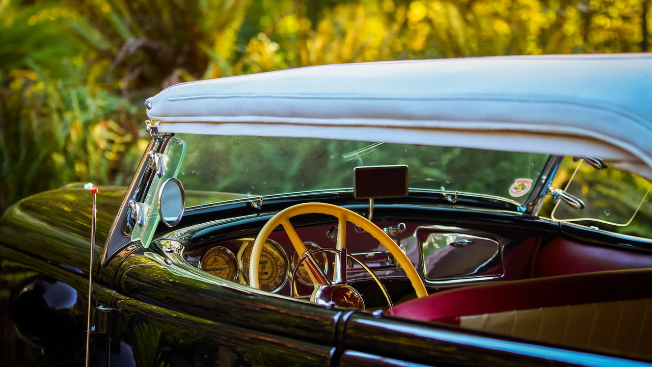 1935 Ford Model 48 & 68 - Image 10 of 31