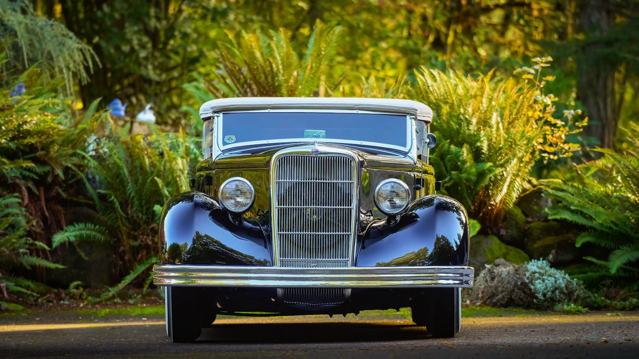 1935 Ford Model 48 & 68 - Image 14 of 31