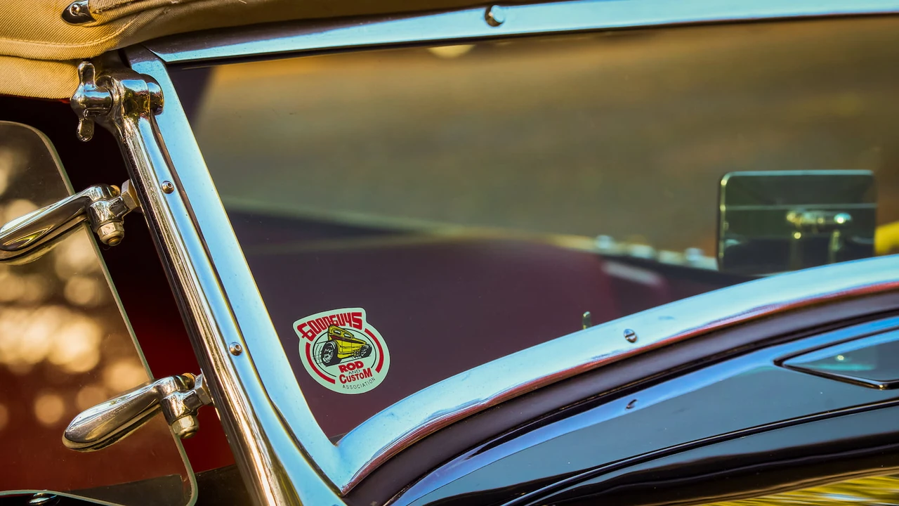 1935 Ford Model 48 & 68 - Image 23 of 31